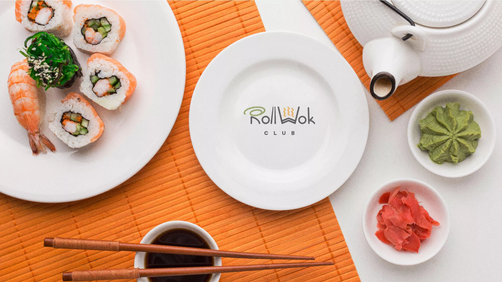 Разработка логотипа и фирменного стиля суши-бара «Roll Wok Club» в Якутске
